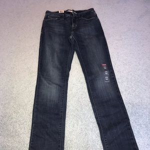 🌼NEW LEVIS JEANS🌸 never used women’s jeans